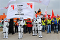 "Lohn-Krieger": NGG-Demo vor Legoland